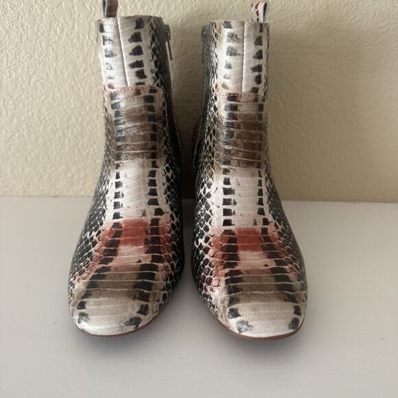 Korks Leyland Snakeskin Embosed Square Toe Western Booties - Picture 4 of 11